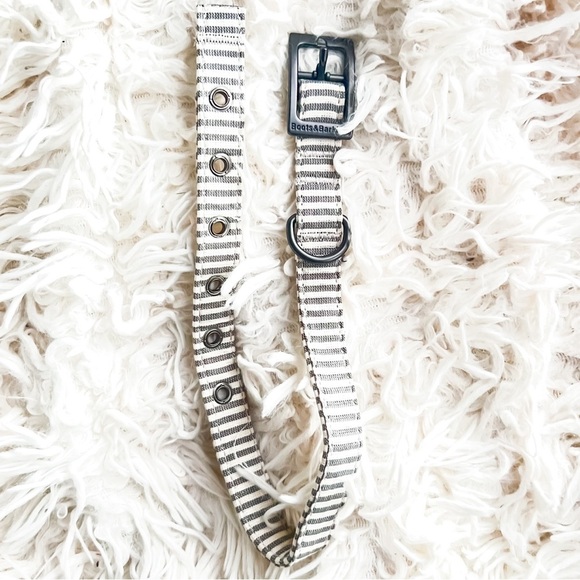 Boots & Barkley Striped Fashion Dog Collar with Pin Buckle, Size M - Picture 2 of 7